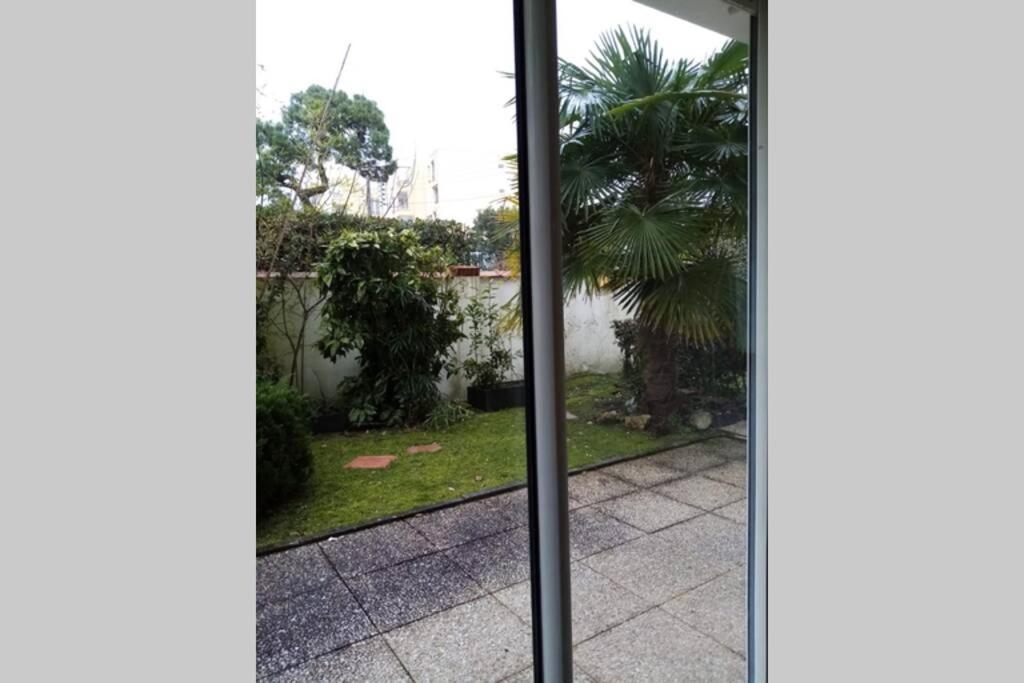 ארסשון Appart Sur La Plage Pied Dans L Eau Avec Terrasse Jardin Vue Sur Le Bassin Depuis La Terrasse , Parking מראה חיצוני תמונה