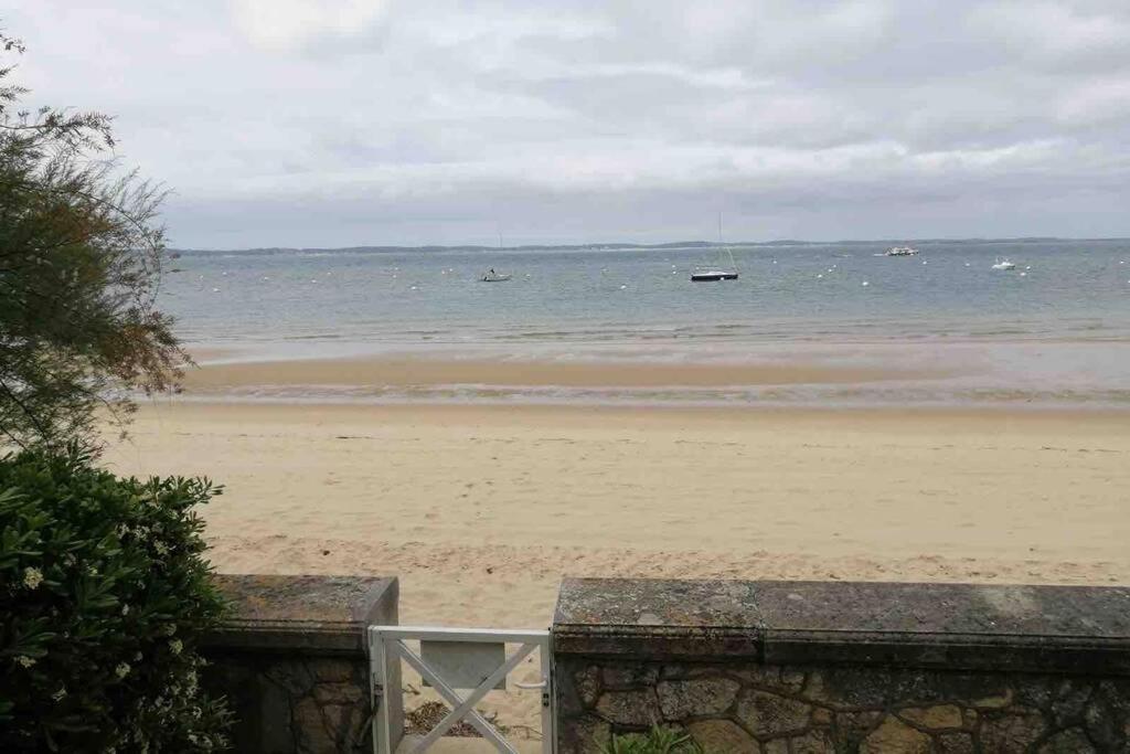 ארסשון Appart Sur La Plage Pied Dans L Eau Avec Terrasse Jardin Vue Sur Le Bassin Depuis La Terrasse , Parking מראה חיצוני תמונה